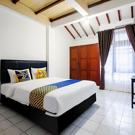 Spot On 2107 Ijo Pupus Syariah Residence Baturetno Esterno foto