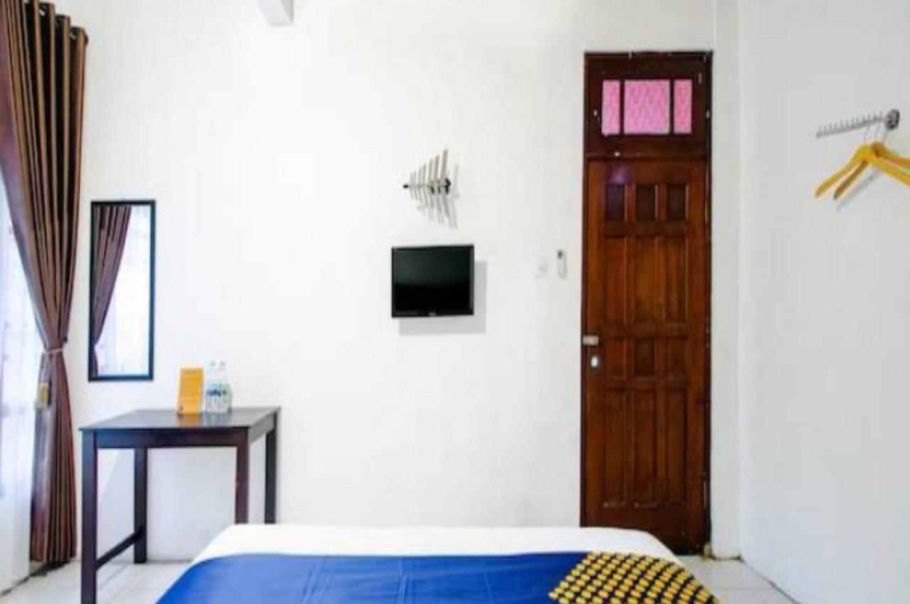 Spot On 2107 Ijo Pupus Syariah Residence Baturetno Esterno foto