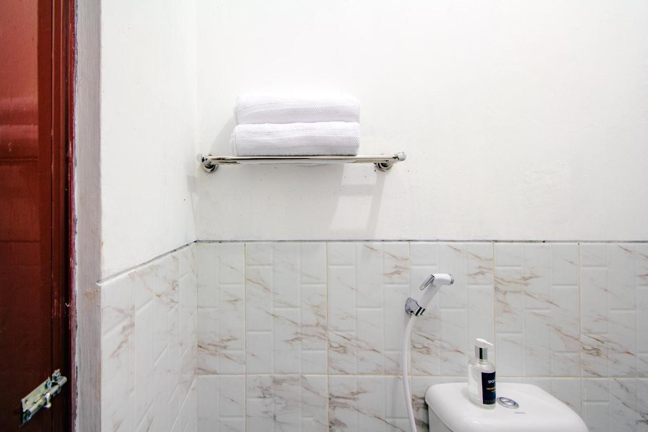Spot On 2107 Ijo Pupus Syariah Residence Baturetno Esterno foto