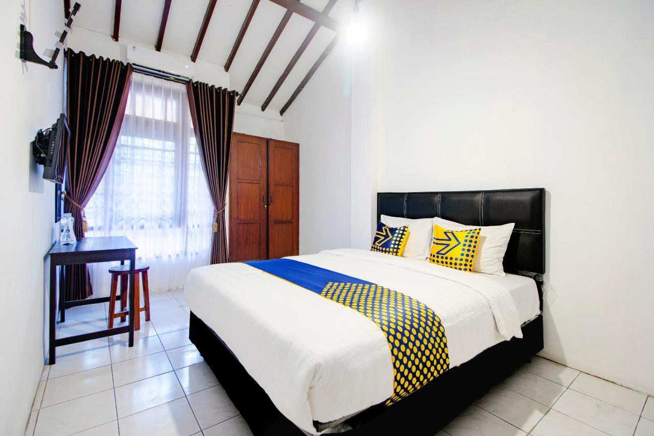 Spot On 2107 Ijo Pupus Syariah Residence Baturetno Esterno foto