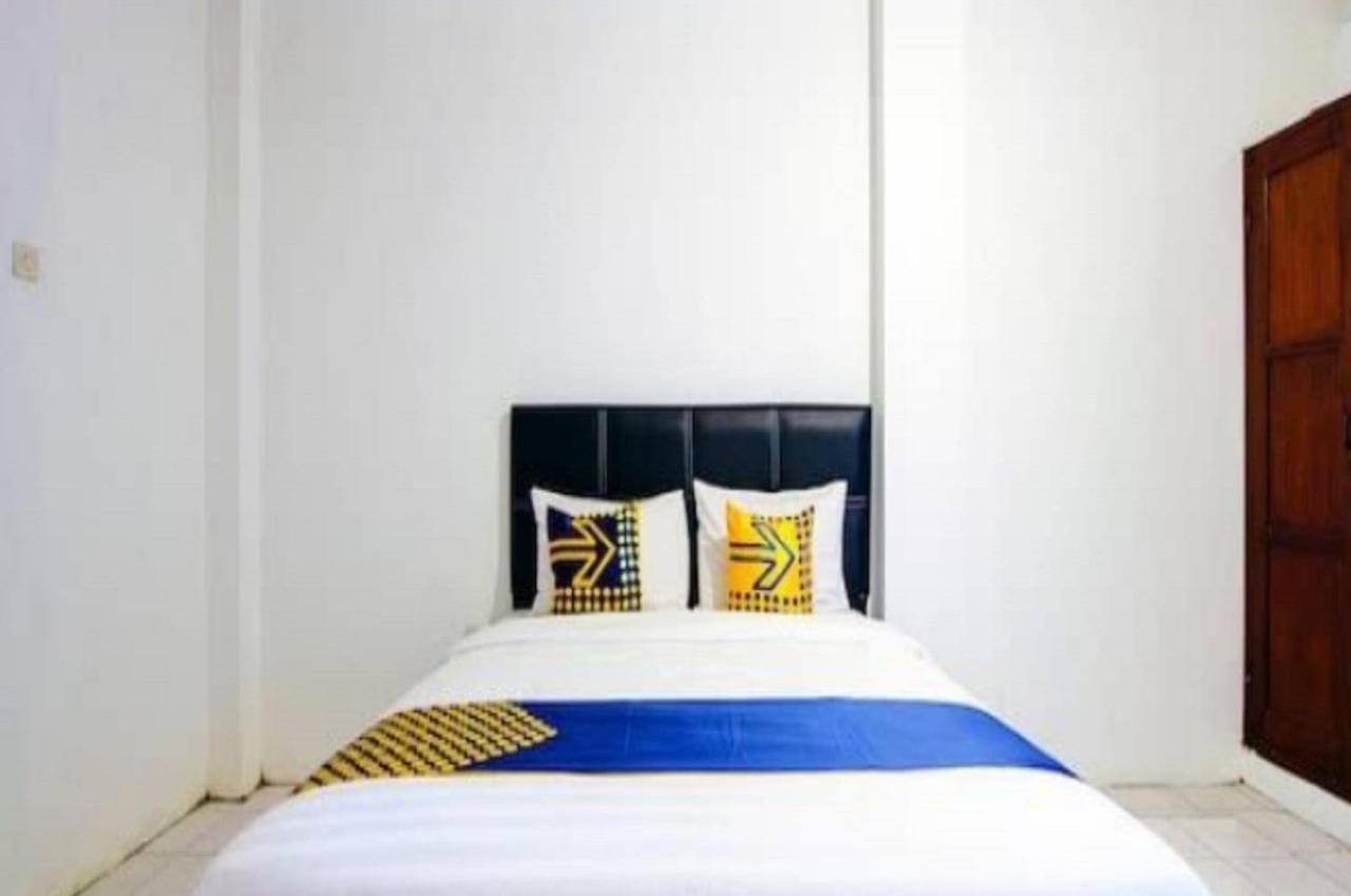 Spot On 2107 Ijo Pupus Syariah Residence Baturetno Esterno foto