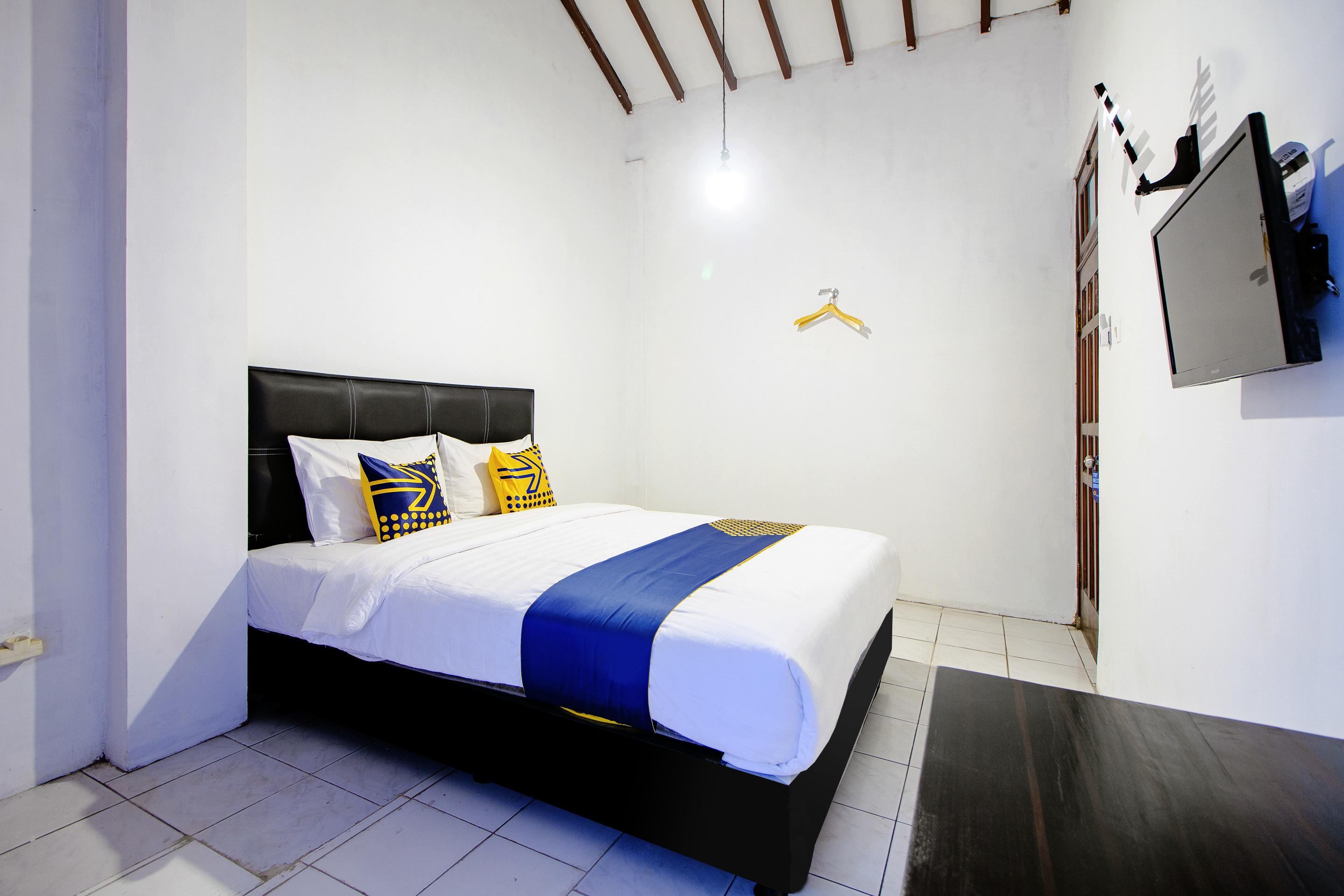 Spot On 2107 Ijo Pupus Syariah Residence Baturetno Esterno foto